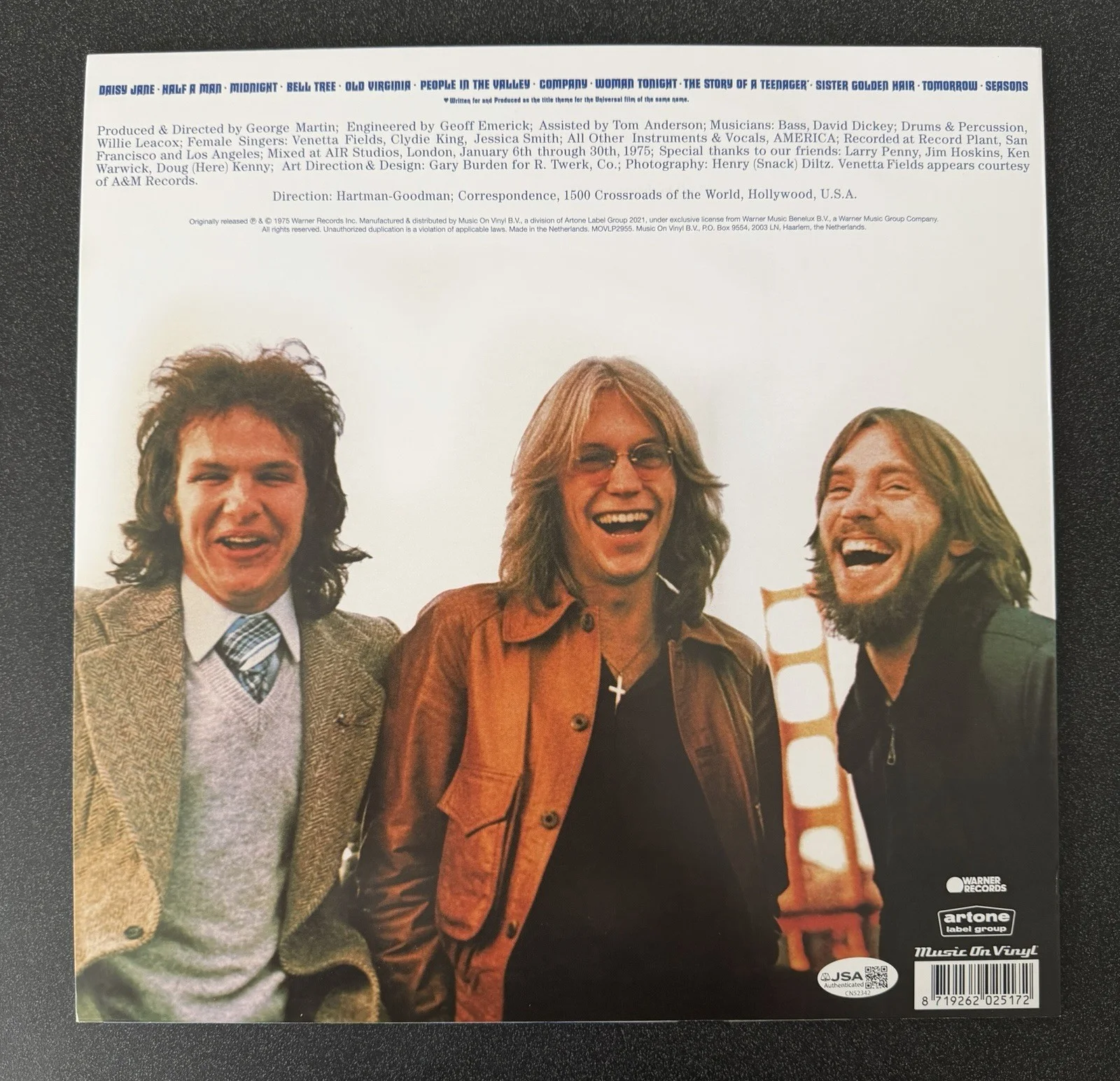 DEWEY BUNNELL SIGNED AMERICA ‘HEARTS’ VINYL RECORD ALBUM LP JSA COA, изображение 4