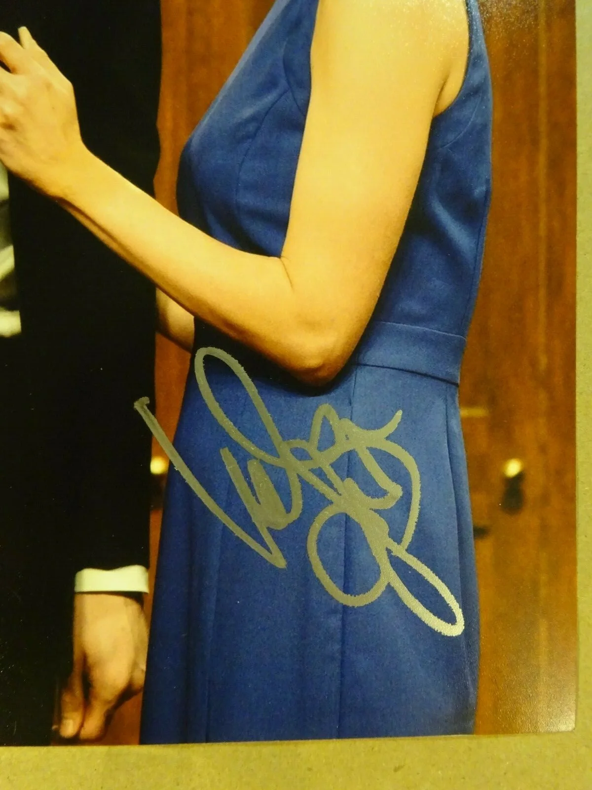 Pete Davidson, Heidi Gardner — Autographed PETE DAVIDSON & HEIDI GARDNER Signed 8x10 Photo SNL BECKETT BAS COA, image 5