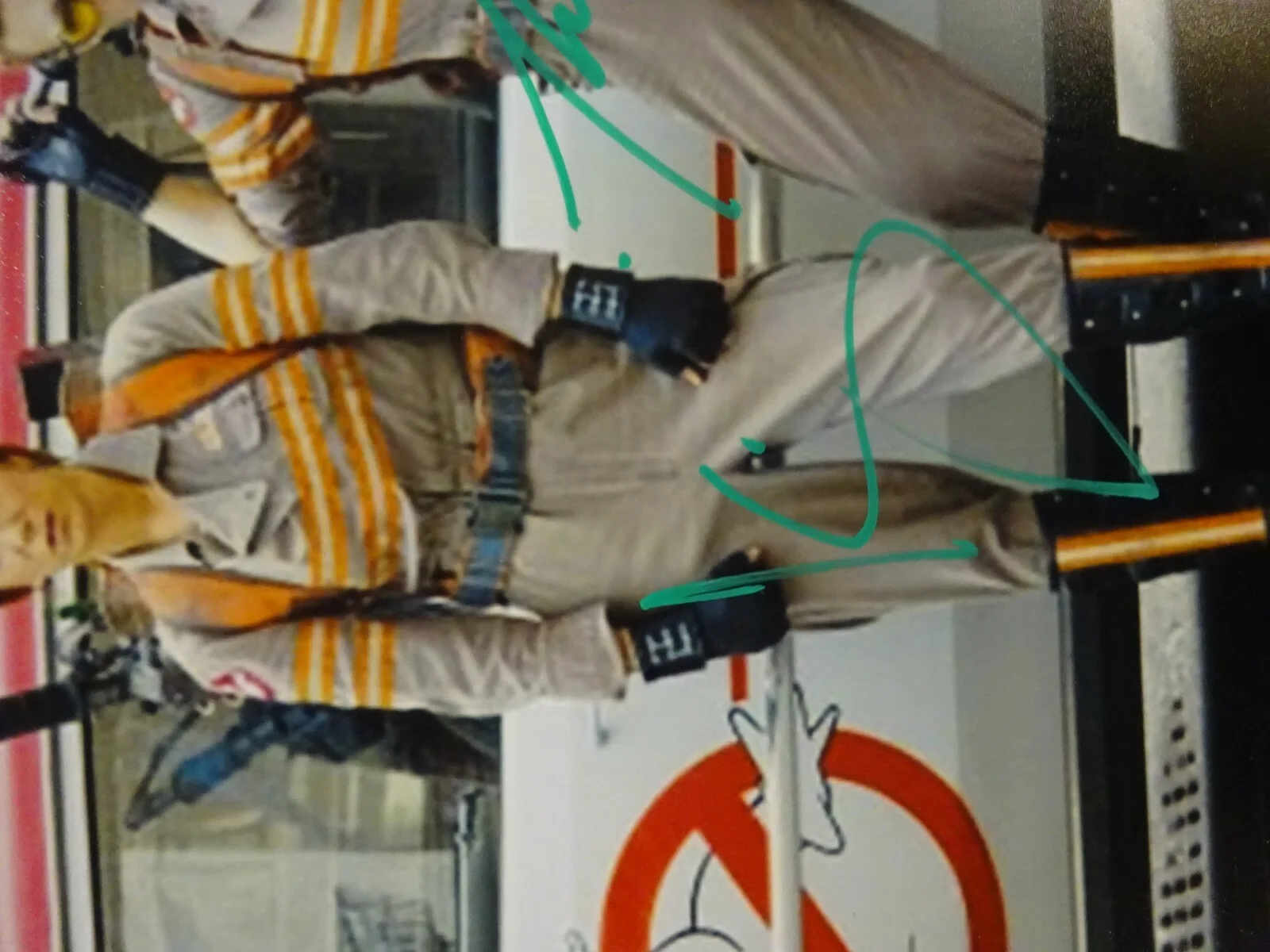 Kristen Wiig, Kate McKinnon, Leslie Jones — Signed K WIIG, K MCKINNON, L JONES 11X14 2016 GHOSTBUSTERS Photo BECKETT COA BAS, image 4