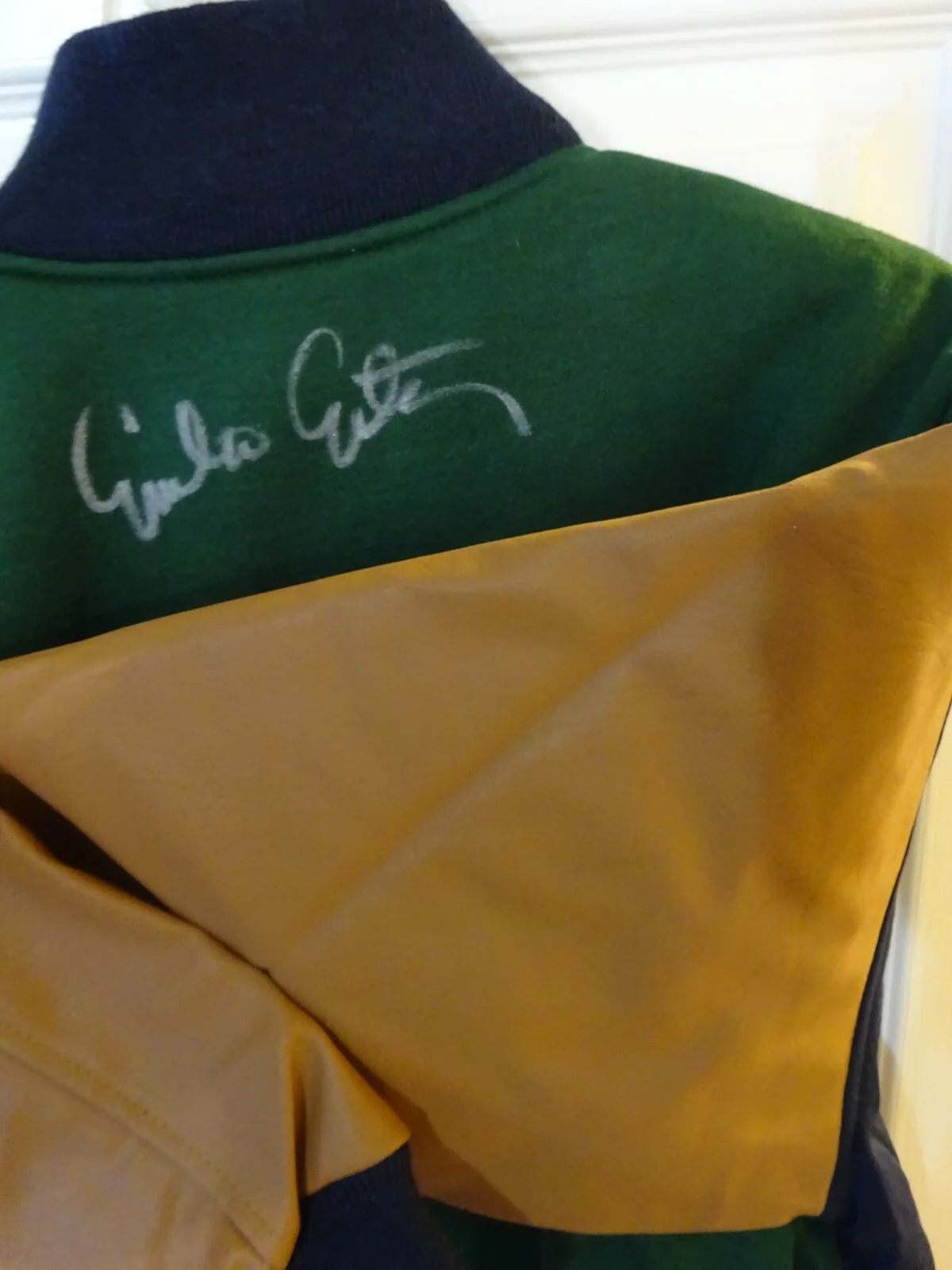 Emilio Estevez — Signed Emilio Estevez Autographed Mighty Ducks Coach Bombay Jacket Beckett COA, image 3