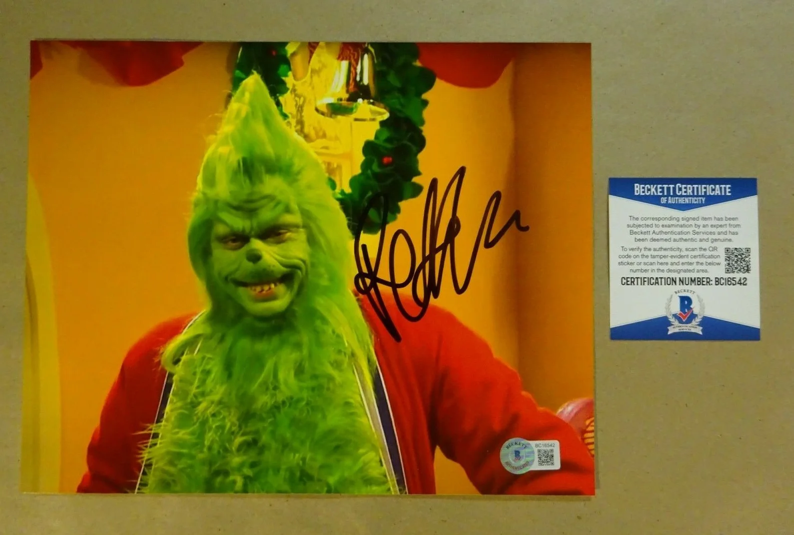 Pete Davidson — Autographed PETE DAVIDSON Signed 8x10 Photo Saturday Night Live BECKETT BAS COA