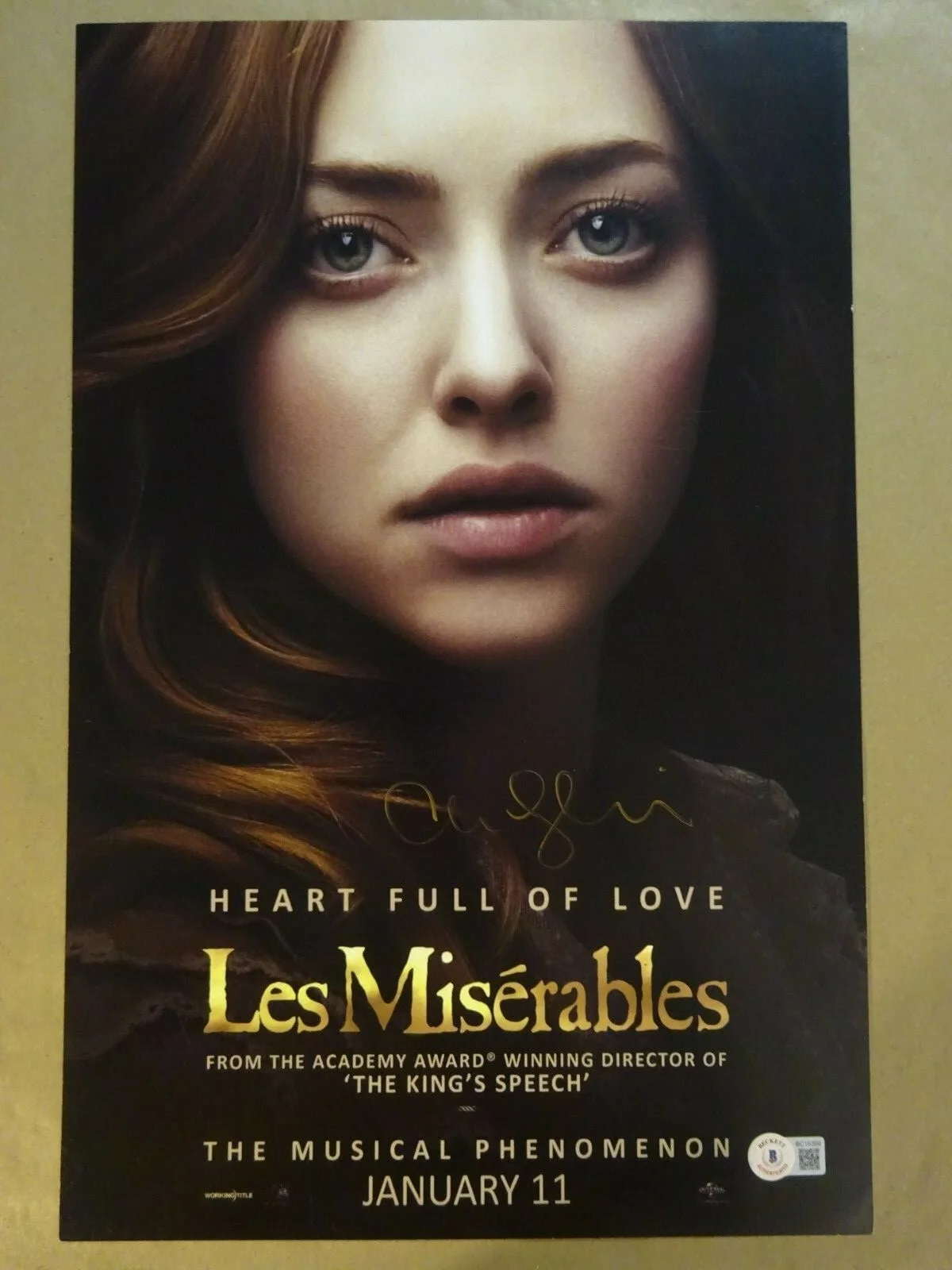 Amanda Seyfried — Signed AMANDA SEYFRIED Autographed LES MISERABLES Photo 11"x17" BECKETT BAS COA, image 2