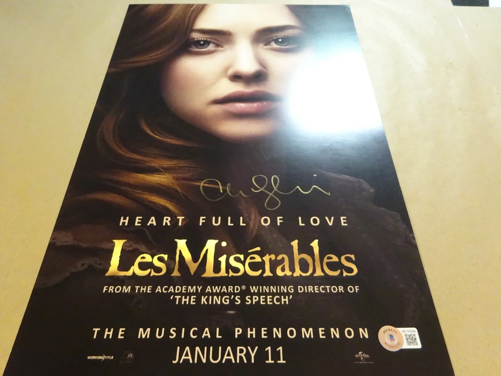 Amanda Seyfried — Signed AMANDA SEYFRIED Autographed LES MISERABLES Photo 11"x17" BECKETT BAS COA, image 3
