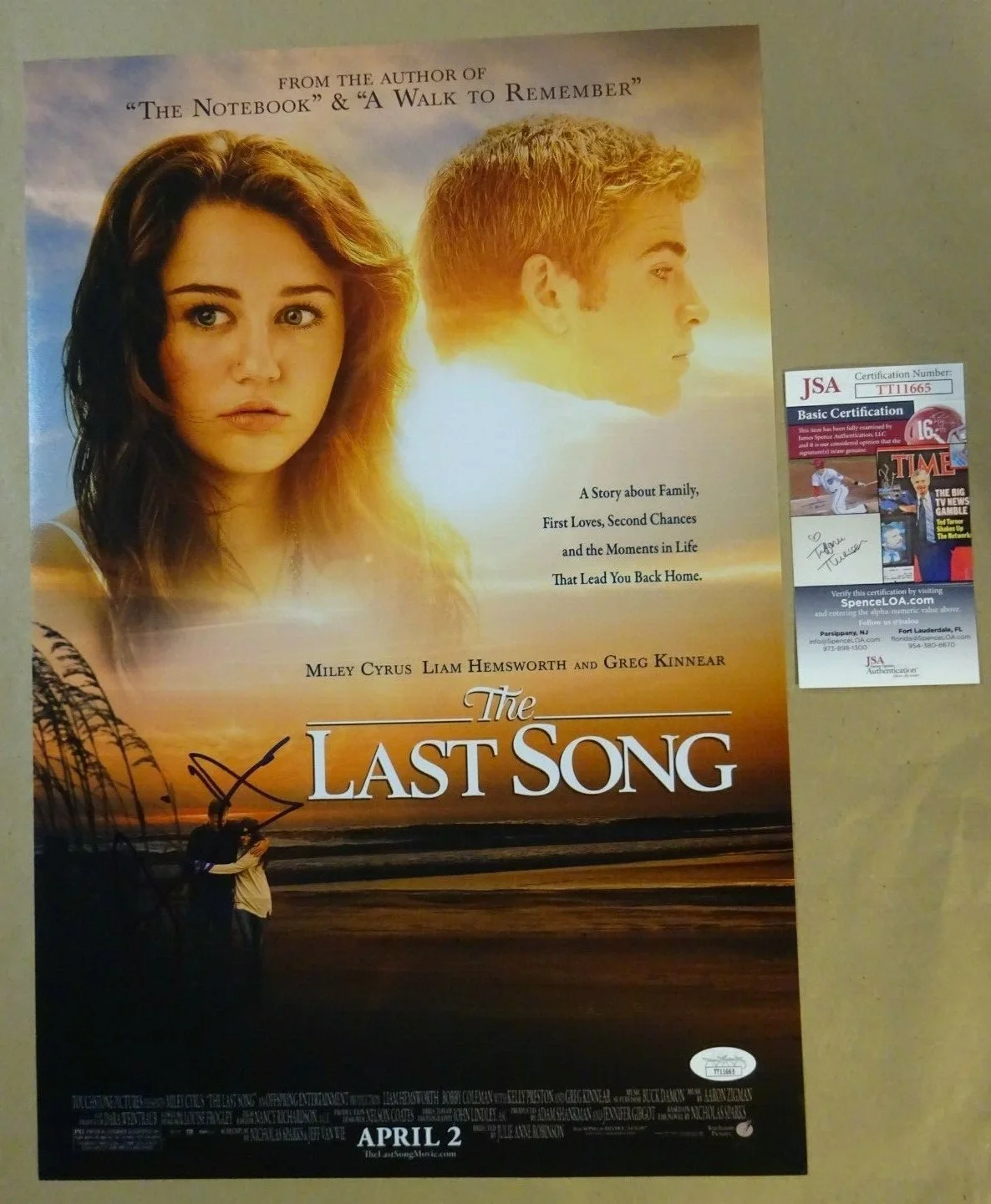 Liam Hemsworth — Signed LIAM HEMSWORTH Autographed THE LAST SONG 12"x18" Photo JSA COA