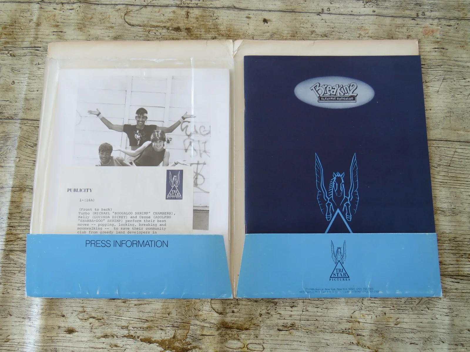 BREAKIN' 2 ELECTRIC BOOGALOO ORIGINAL 1984 CINEMA PRESS KIT 11 PHOTOS RARE 80's, изображение 2