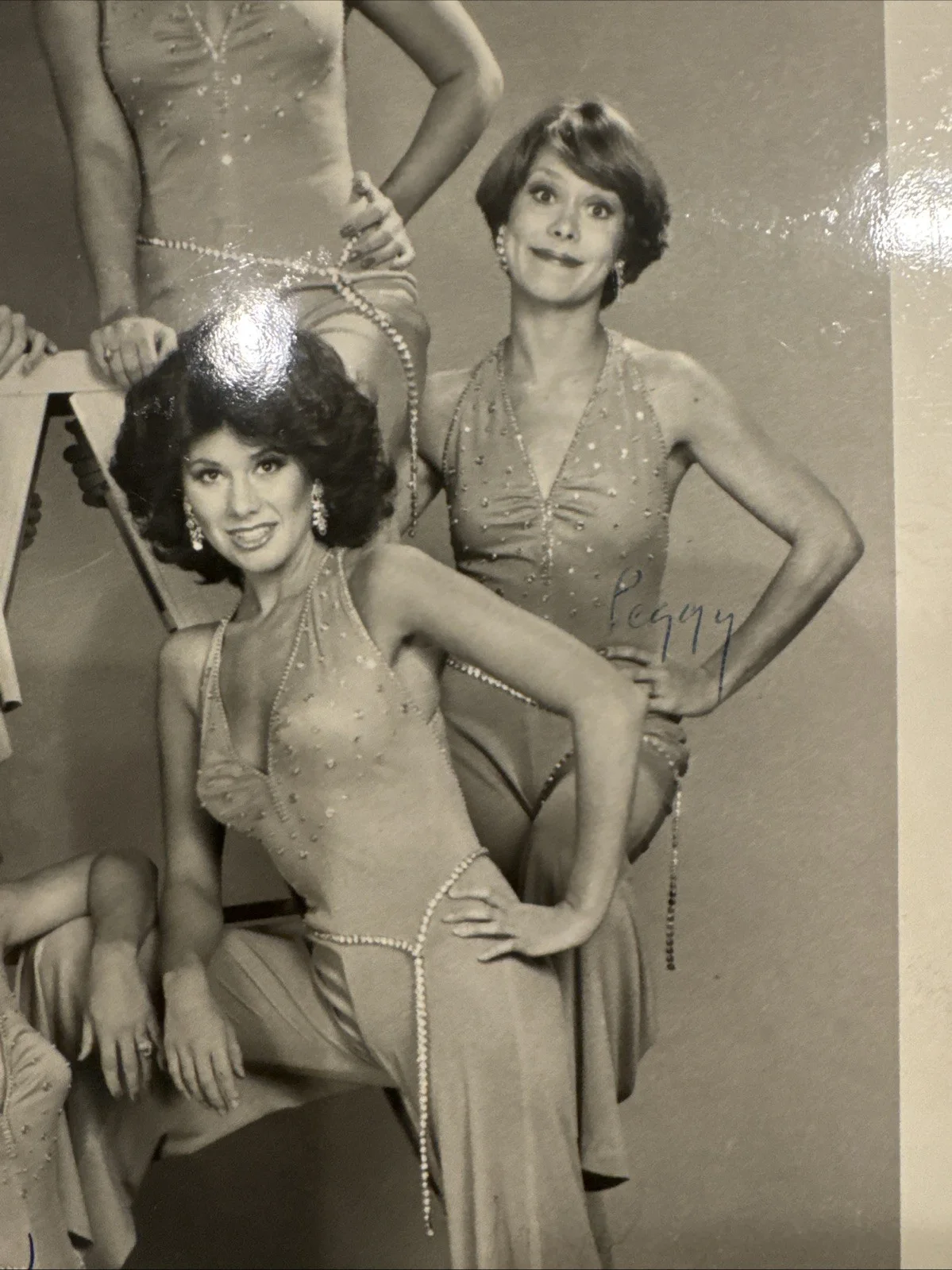 The GoldDiggers — signed Autographed Picture Of The Gold Diggers Vintage, image 5
