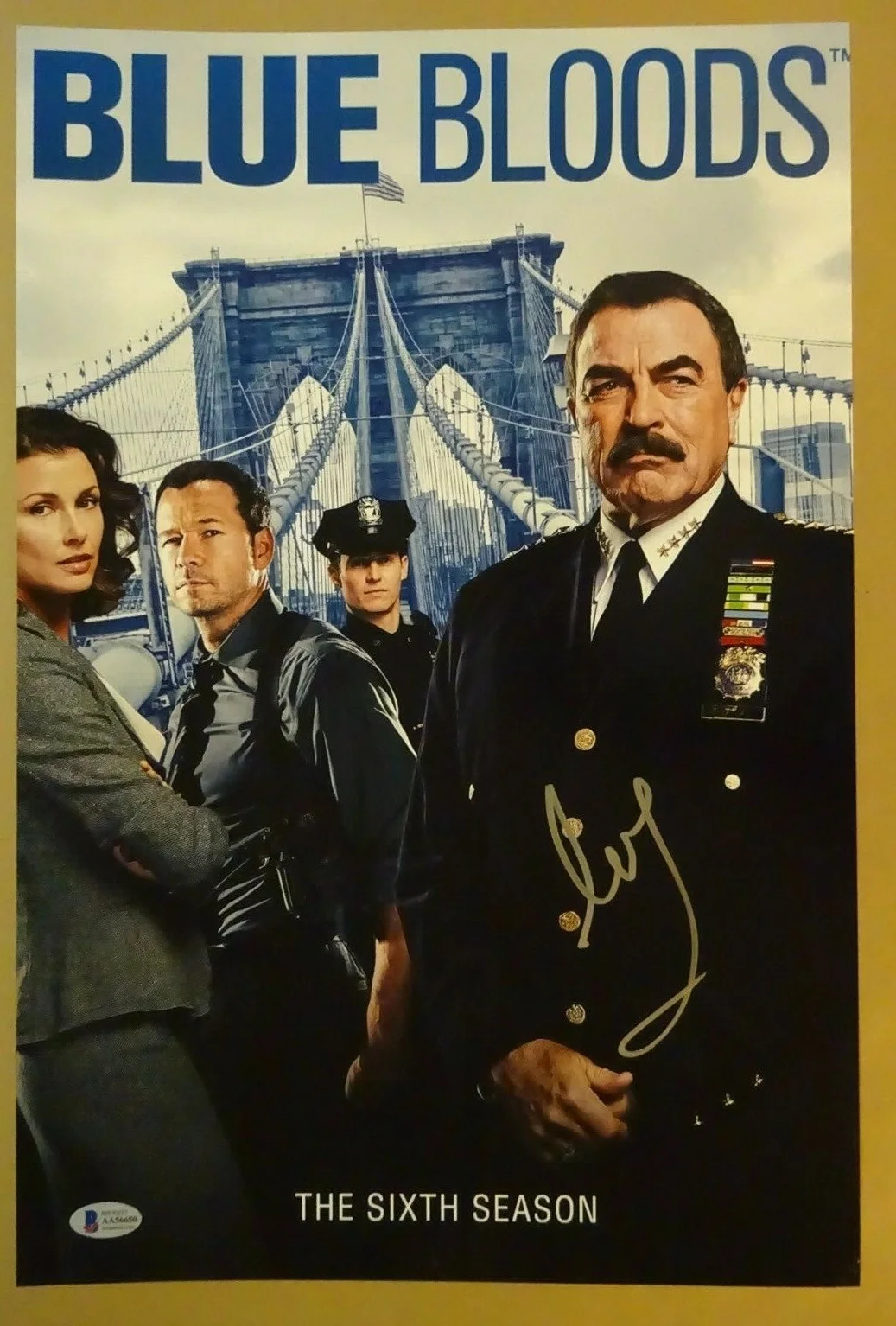 Steve Schirripa — Signed STEVE SCHIRRIPA Autographed BLUE BLOODS 12"x18" Photo BECKETT BAS COA, изображение 2