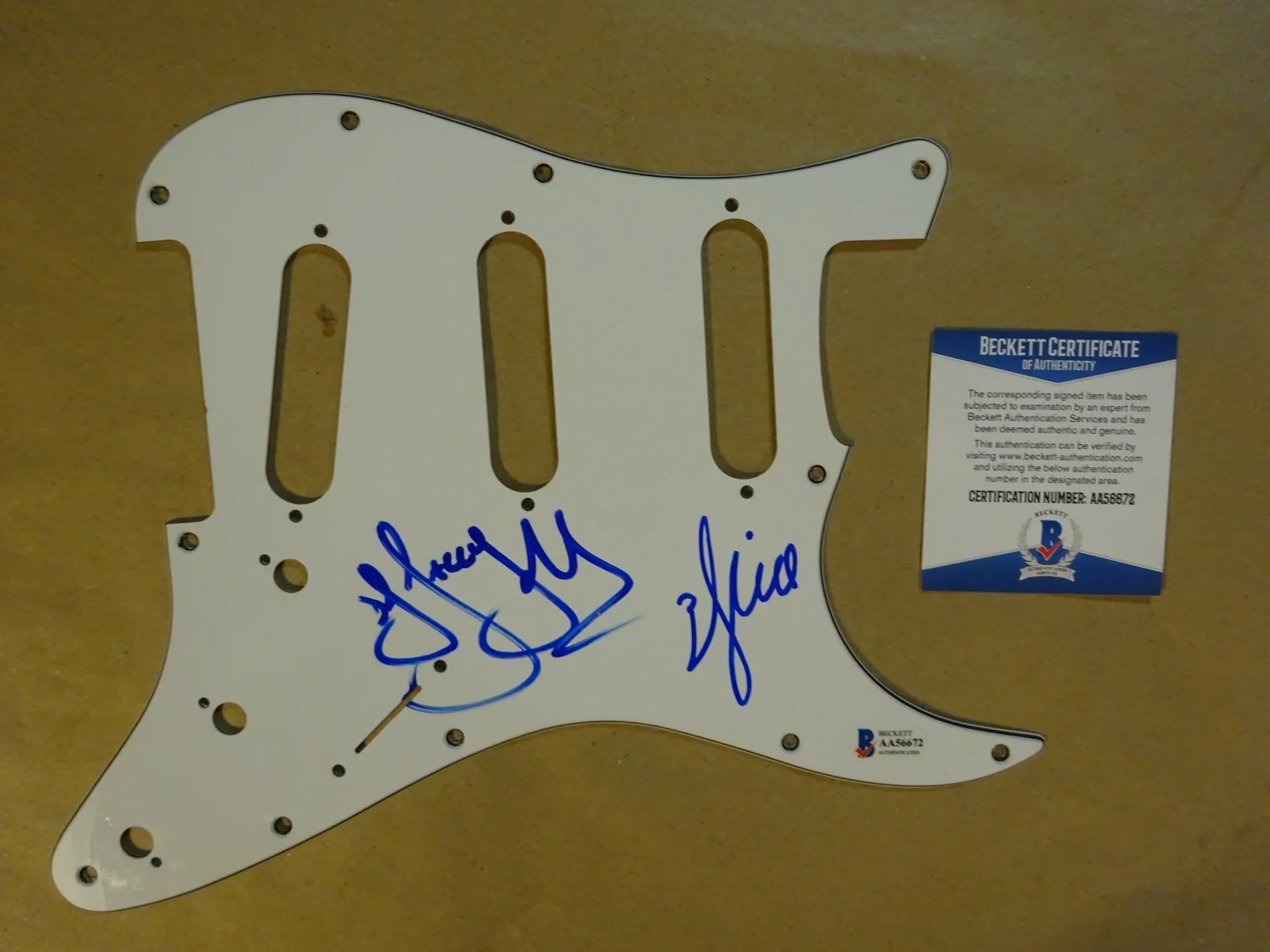 Will Smith & DJ Jazzy Jeff — Autographed Will Smith & DJ Jazzy Jeff Signed Guitar Pick Guard Beckett BAS COA