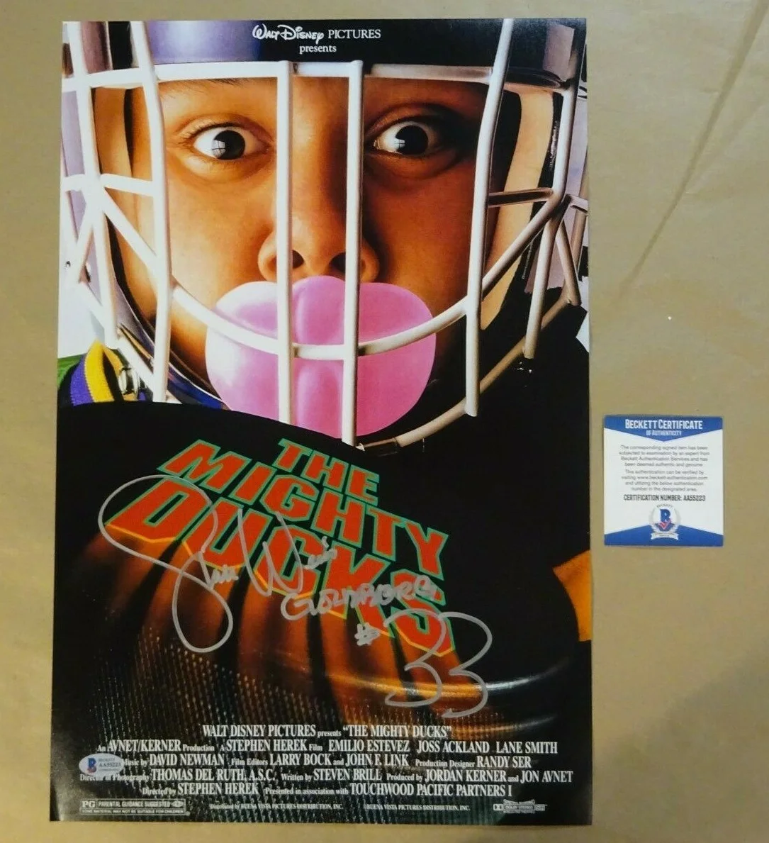 Shaun Weiss — Signed SHAUN WEISS Autographed THE MIGHTY DUCKS 12"x18" Photo BECKETT BAS COA