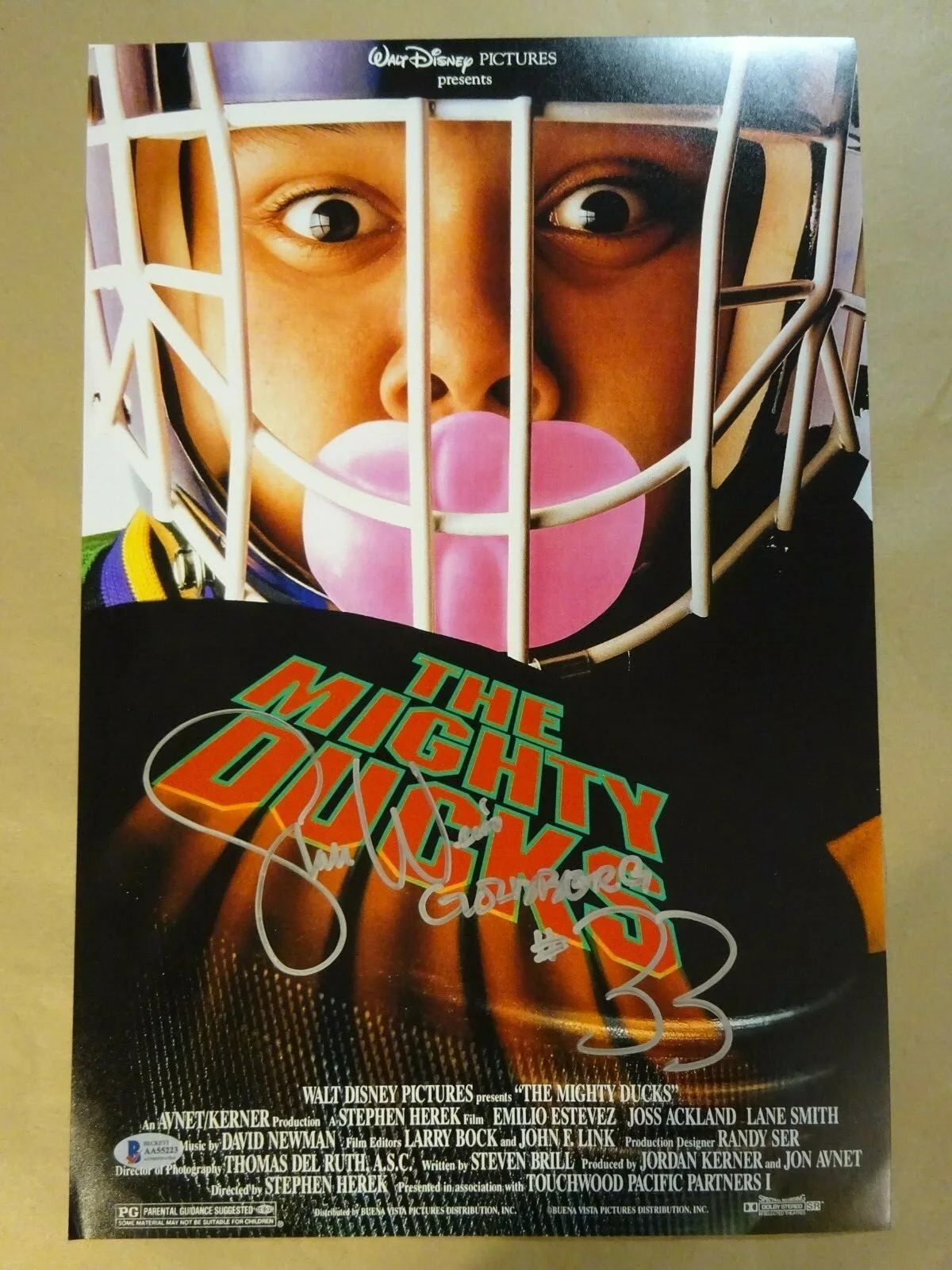 Shaun Weiss — Signed SHAUN WEISS Autographed THE MIGHTY DUCKS 12"x18" Photo BECKETT BAS COA, image 2