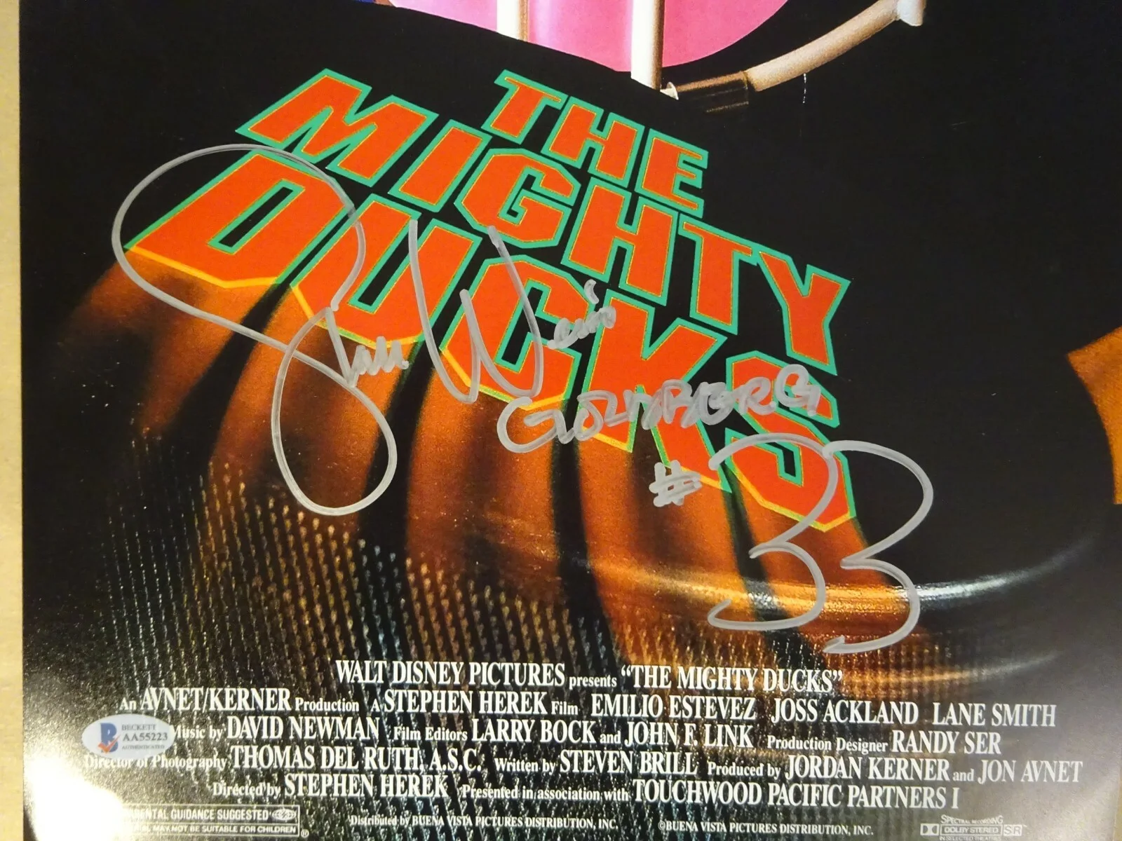 Shaun Weiss — Signed SHAUN WEISS Autographed THE MIGHTY DUCKS 12"x18" Photo BECKETT BAS COA, image 3
