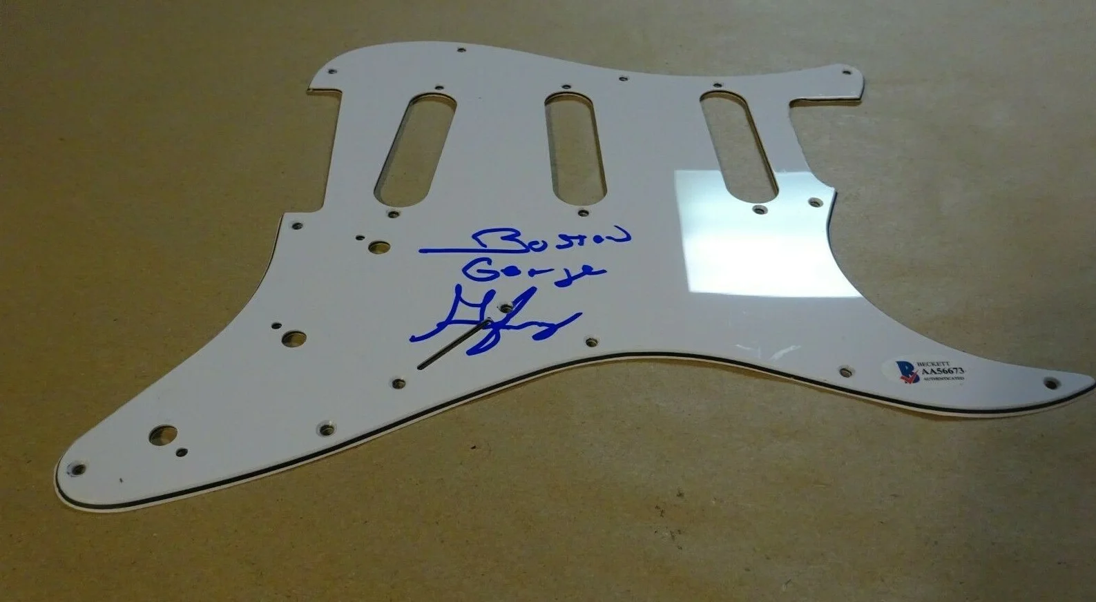 George Jung — Autographed GEORGE JUNG Signed Guitar Pick Guard "Blow" BECKETT BAS COA, изображение 3