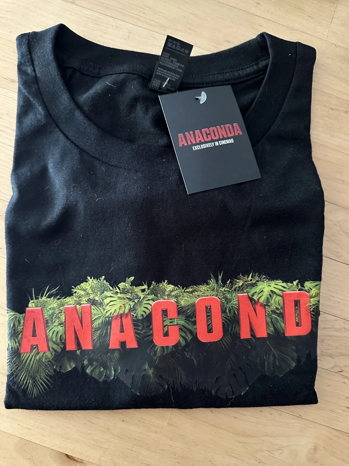 ANACONDA 2025 MOVIE T-SHIRT & FLYER UK PROMO PROMOTIONAL NEW JACK BLACK SNAKE, изображение 2