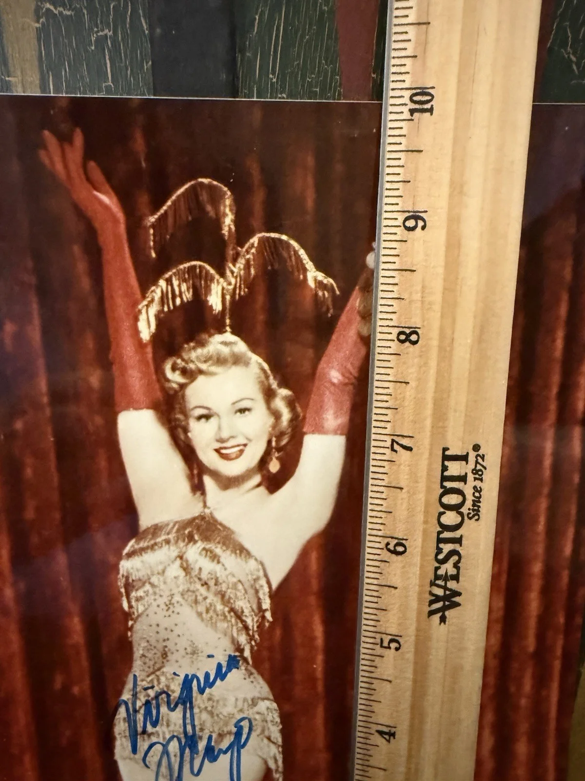 Virginia Mayo — Virginia Mayo Autographed 8 x 10 Color Photo, изображение 2