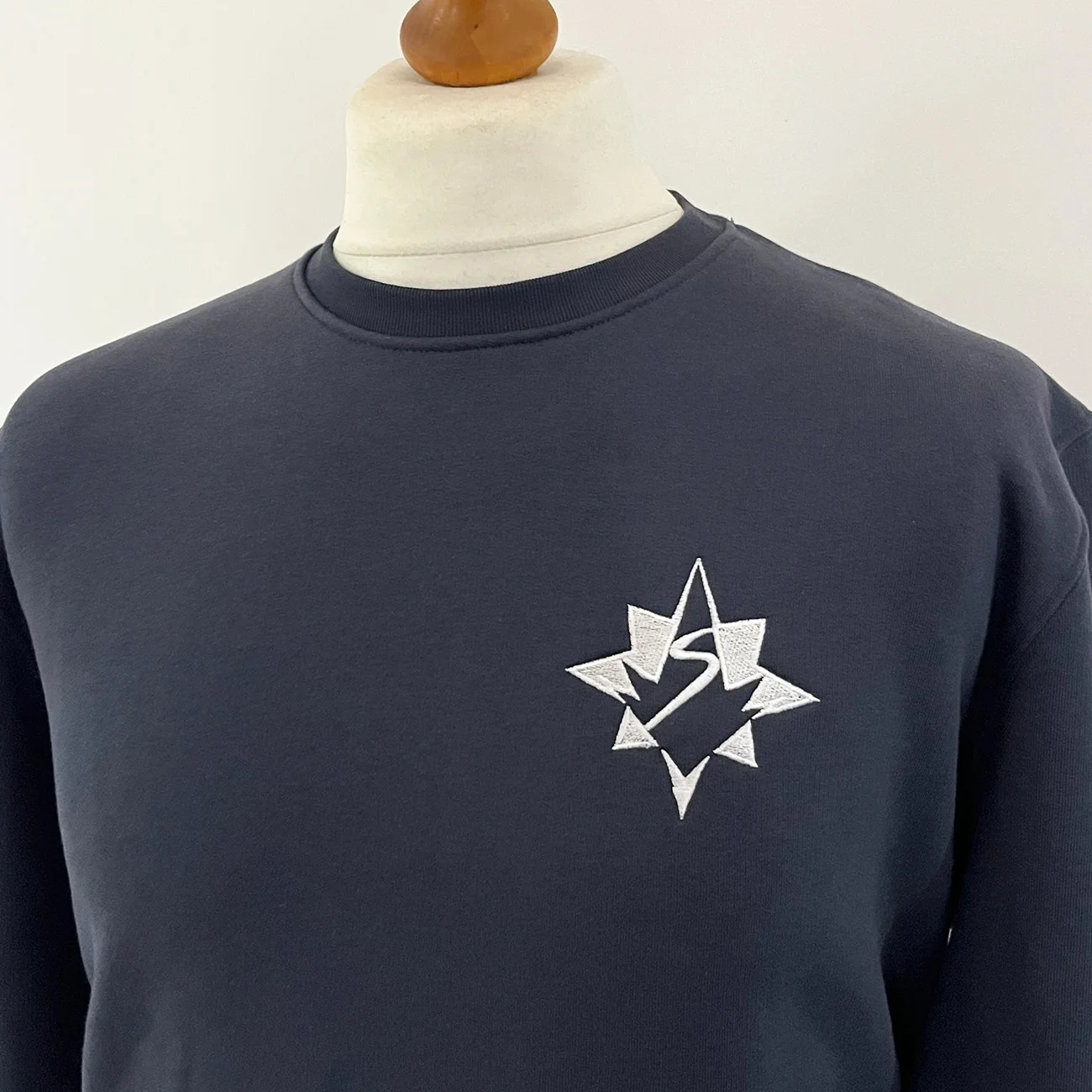 THE MARVELS Cast & Crew Sweatshirt London Crew Movie Marvel Studios Gift Film XL, изображение 5