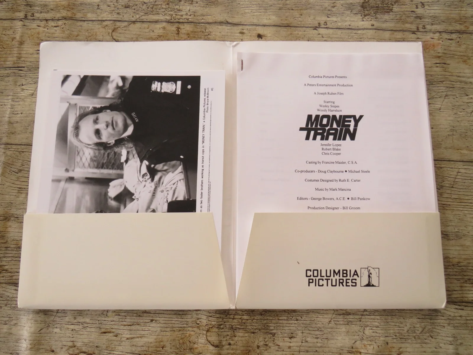 MONEY TRAIN ORIGINAL 1995 CINEMA FILM PRESS KIT Woody Harrelson 11 PHOTOS 90's, изображение 2