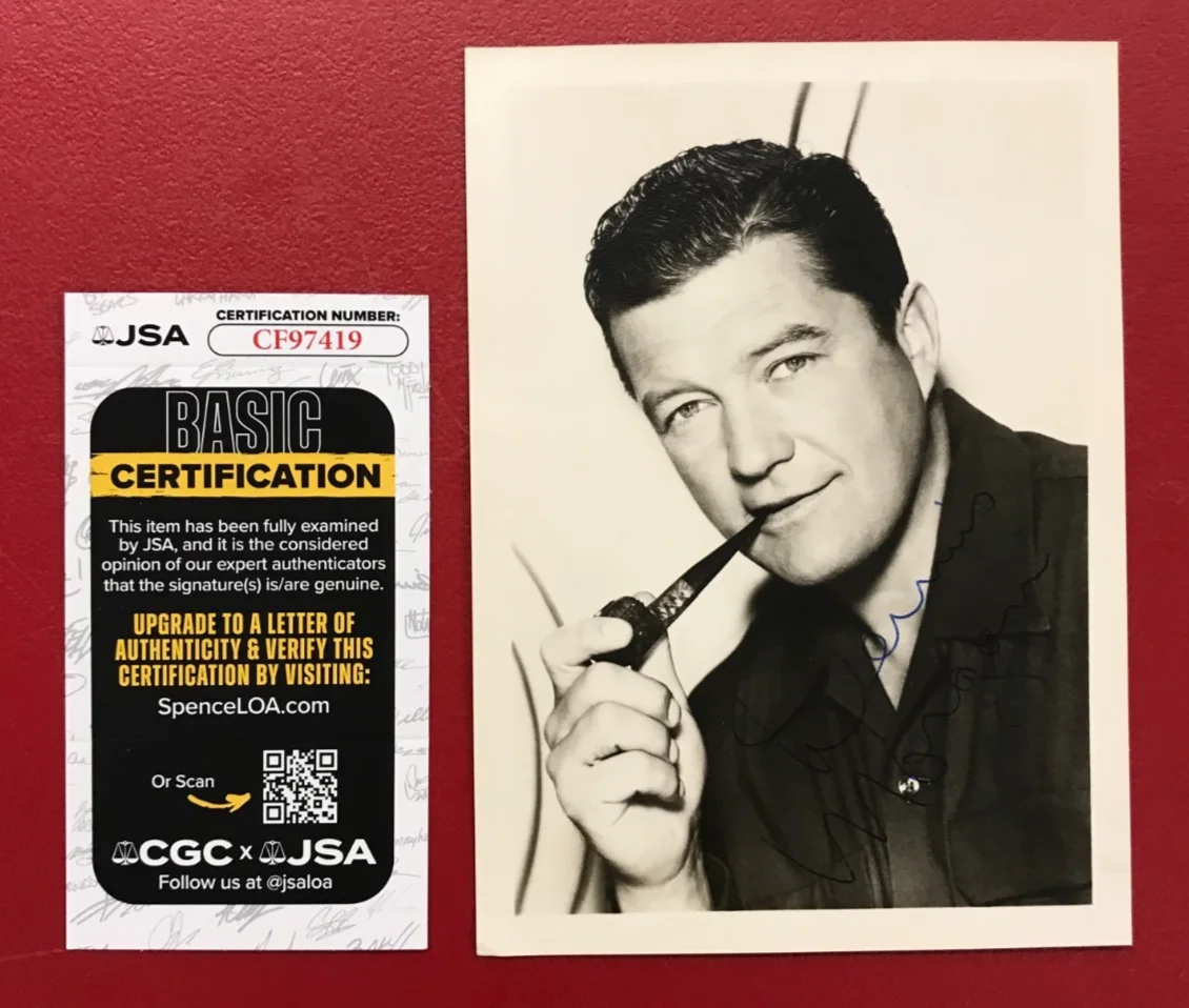 Dennis Morgan — Dennis Morgan Signed 5x7 B&W Photo JSA Cert w/COA 1930s-50s Film Actor (d.'94)!