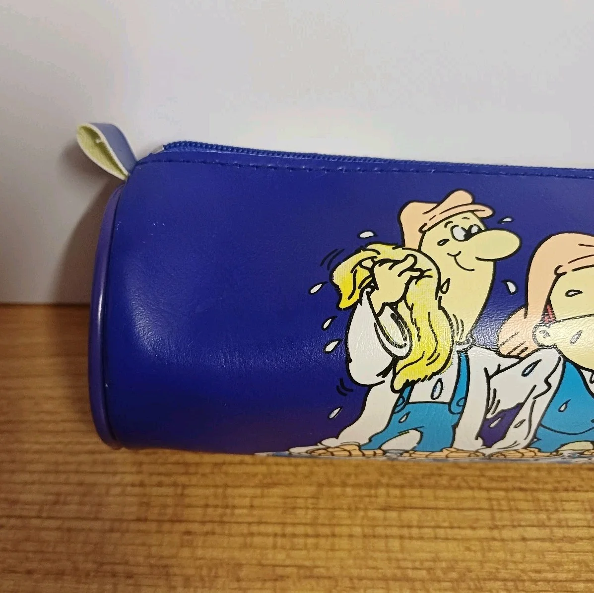 Vintage Tetley Tea Folk Pencil Case 1990s Retro Blue Barrel Stationery Promo, изображение 5