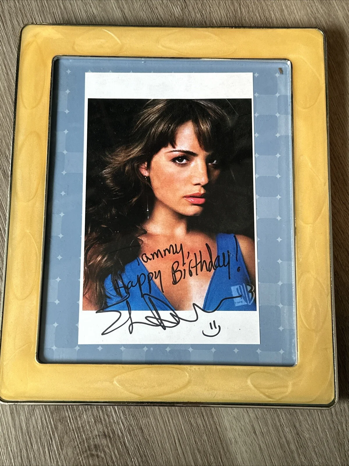ERICA DURANCE — ERICA DURANCE Authentic Hand-Signed "SMALLVILLE - LOIS" in 8x10 Photo frame