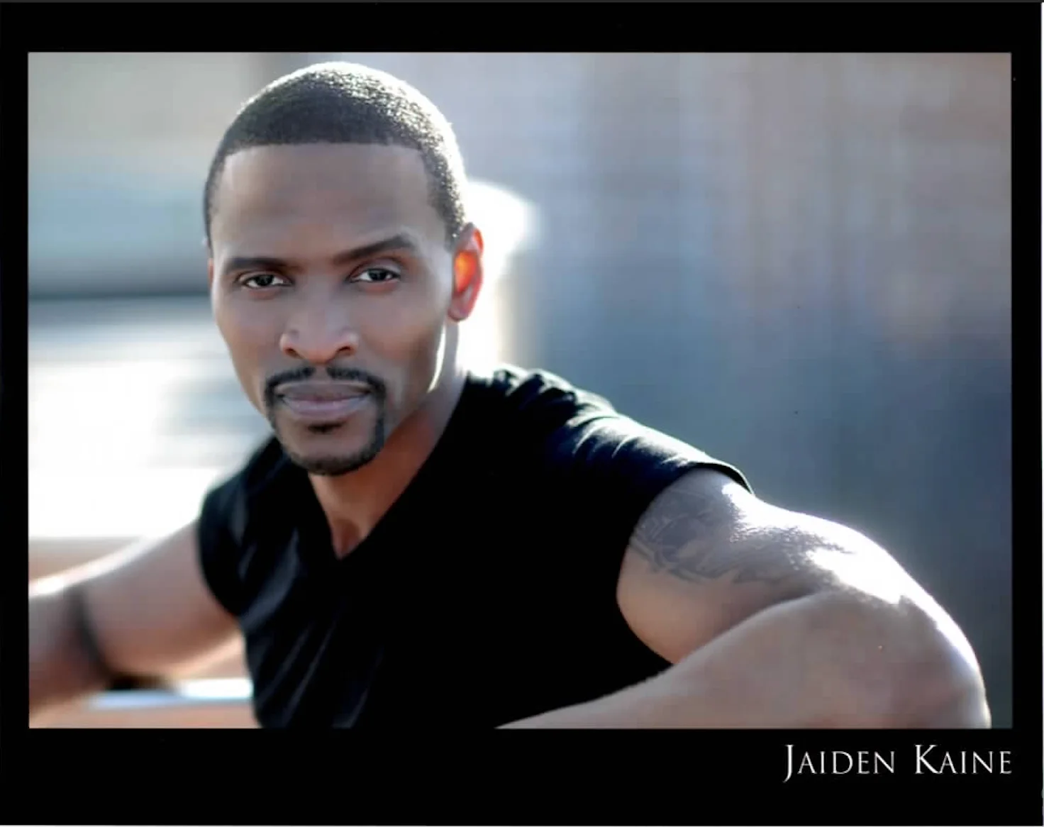 Jaiden Kaine aka — Beau The Heretic Vampire Diaries Signed Photo + Video | Jaiden Kaine, image 3