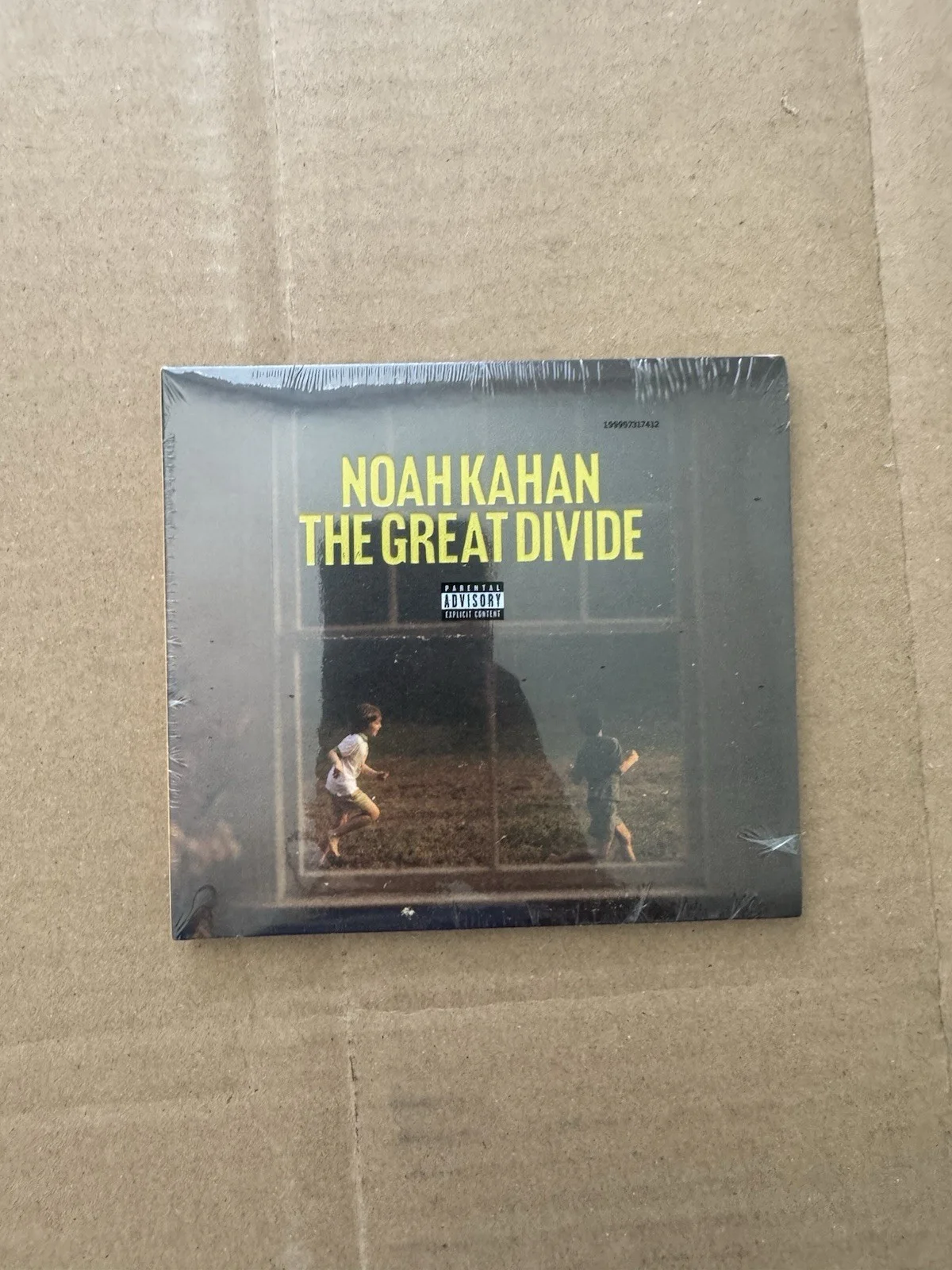 SEALED SIGNED IN HAND Noah Kahan The Great Divide CD with Autographed Insert, image 2