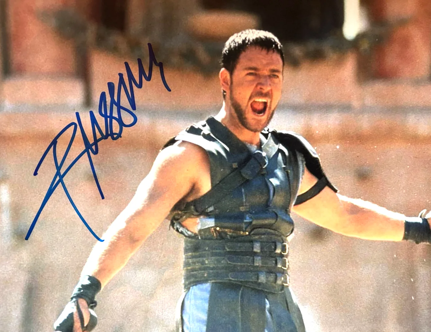 Russell Crowe — RUSSELL CROWE Signed GLADIATOR 8x10" Original Authentic Autograph GENUINE w/COA, image 3