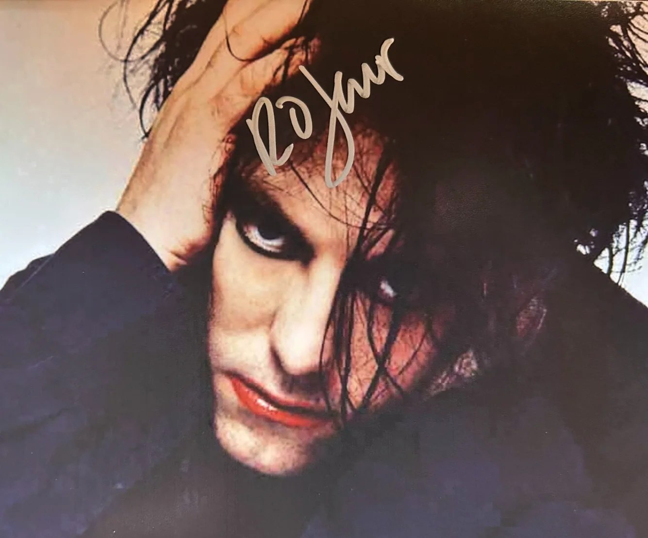 Robert Smith (THE CURE) Hand Signed Original 8x10" Authentic Autograph w/COA, image 3