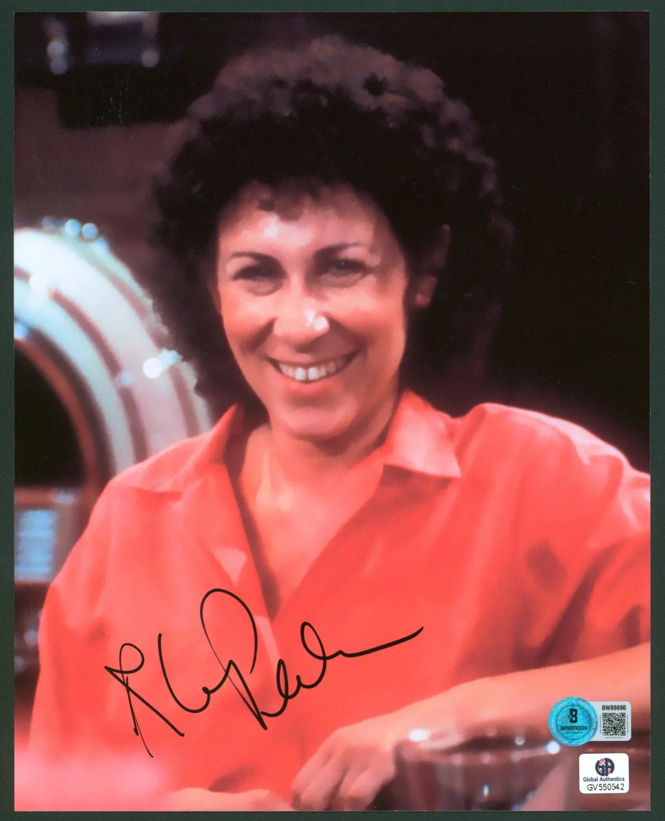 Rhea Perlman — RHEA PERLMAN Signed 8x10 Photo CHEERS Carla Tortelli 4x Emmy Award Winner GA BAS