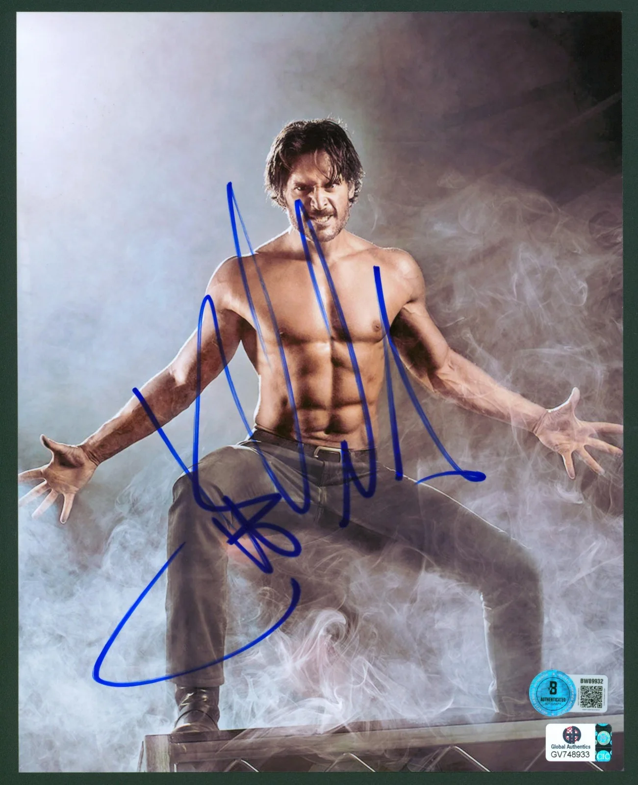 Joe Manganiello — JOE MANGANIELLO Signed 8x10 Alcide Herveaux TRUE BLOOD Sexy Werewolf Photo BAS
