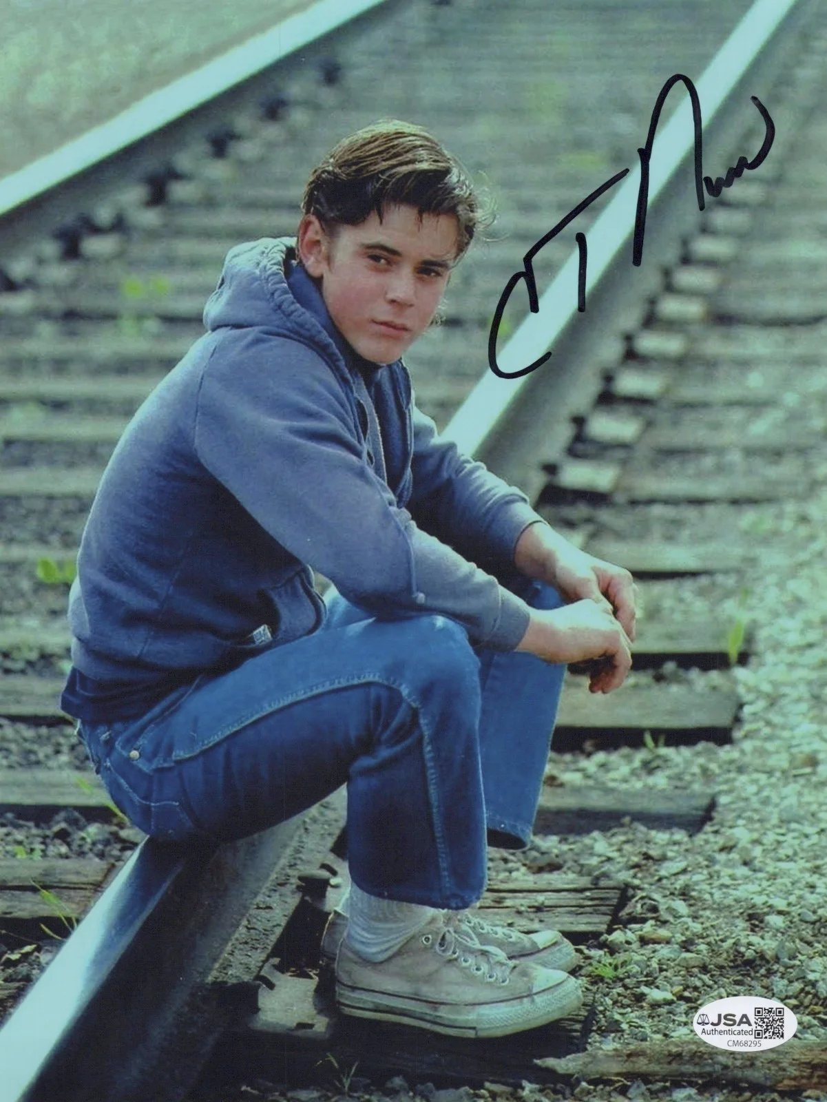 C. THOMAS HOWELL — C. THOMAS HOWELL Signed THE OUTSIDERS 8x10 Photo PONY BOY CURTIS JSA COA