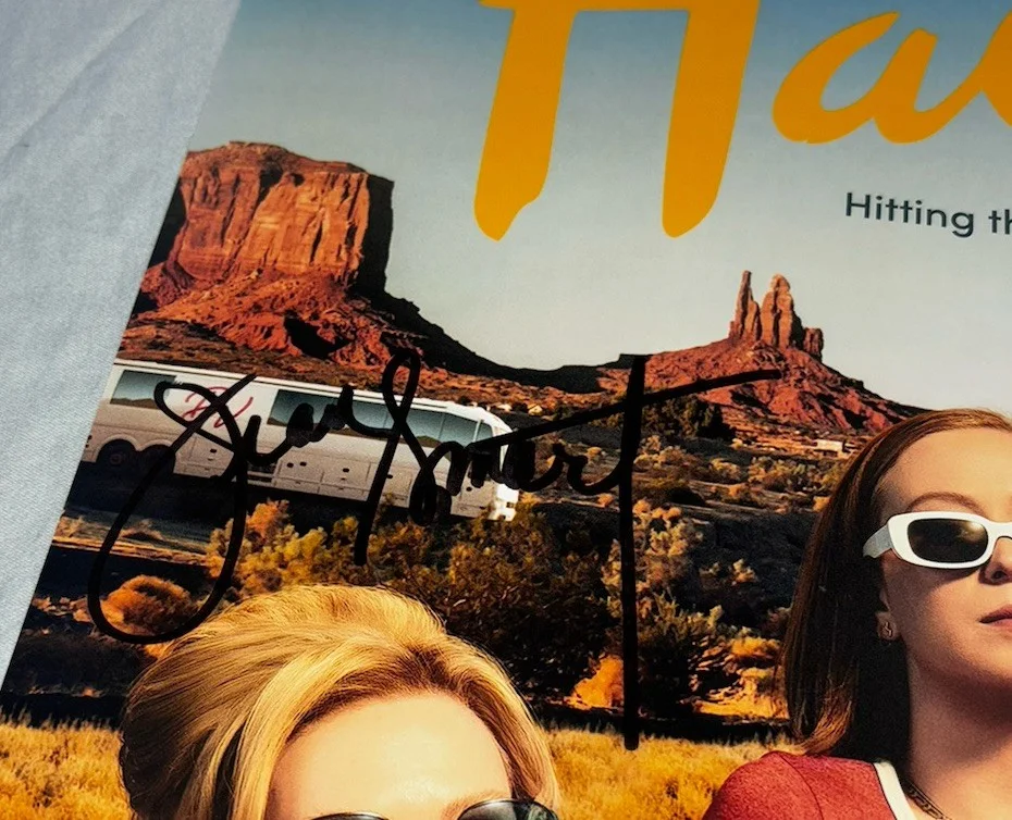 Jean Smart Signed 12x18 Photo Hacks, image 2