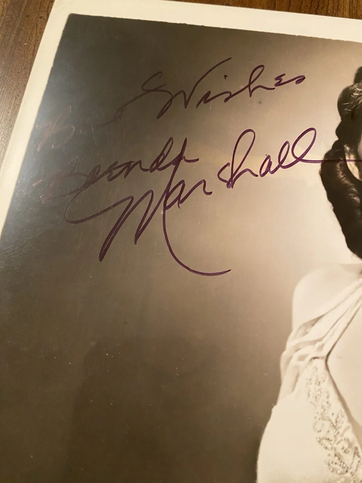 Brenda Marshall — Brenda Marshall Signed Autographed Photo With COA The Sea Hawk The Smiling Ghost, изображение 3
