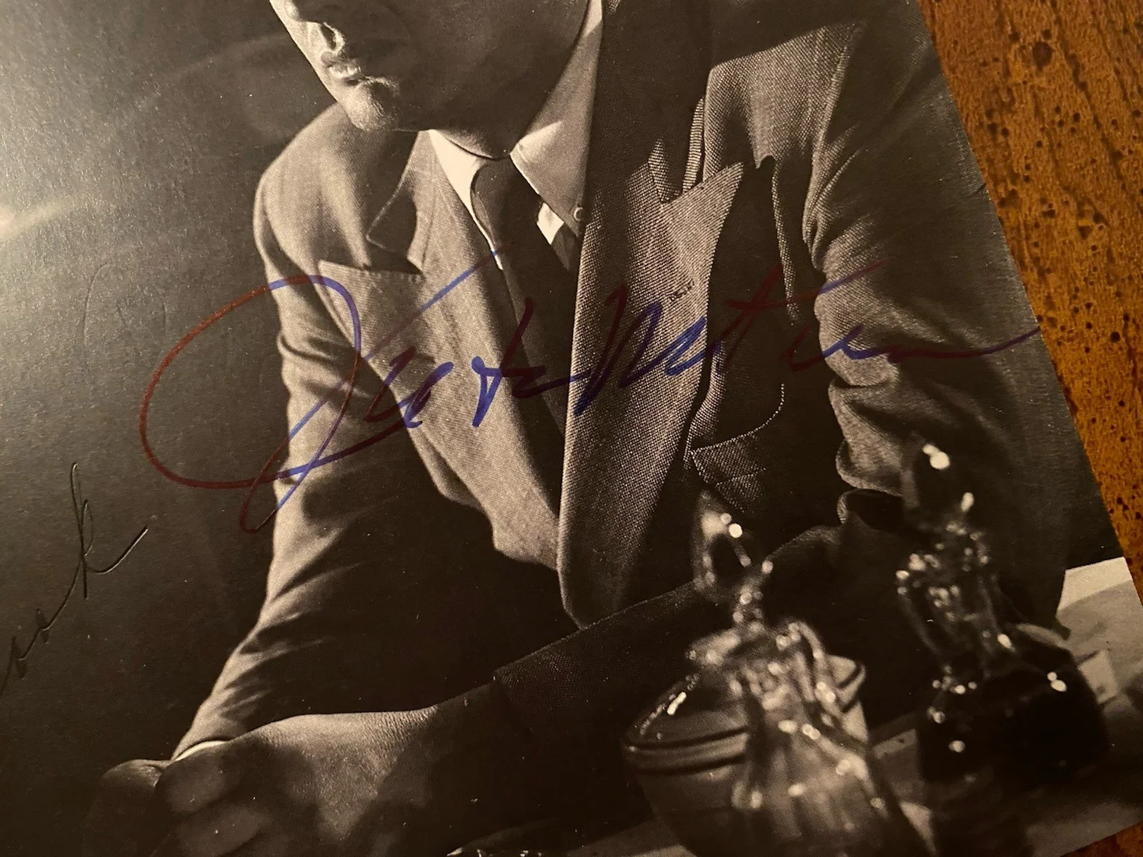 Richard Widmark, Victor Mature — Richard Widmark Victor Mature Signed Autographed Photo With COA Kiss Of Death, изображение 4