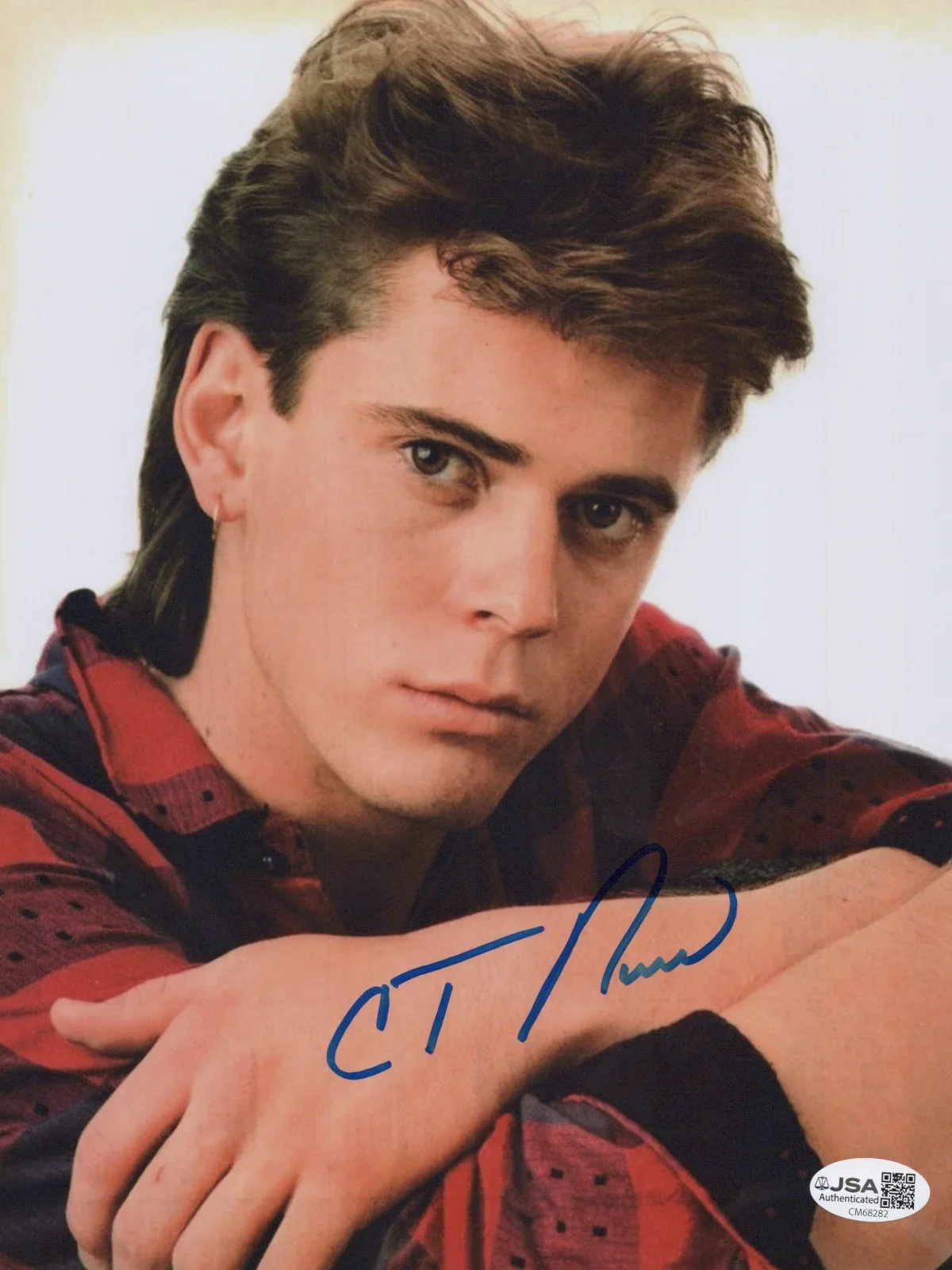 C. THOMAS HOWELL — C. THOMAS HOWELL Signed E.T. the EXTRA-TERRESTRIAL 8x10 Photo TYLER JSA COA