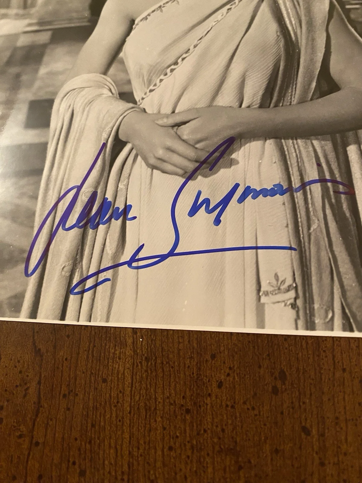 Jean Simmons — Jean Simmons Signed Autographed 8x10 Photo With COA The Robe Spartacus, image 3