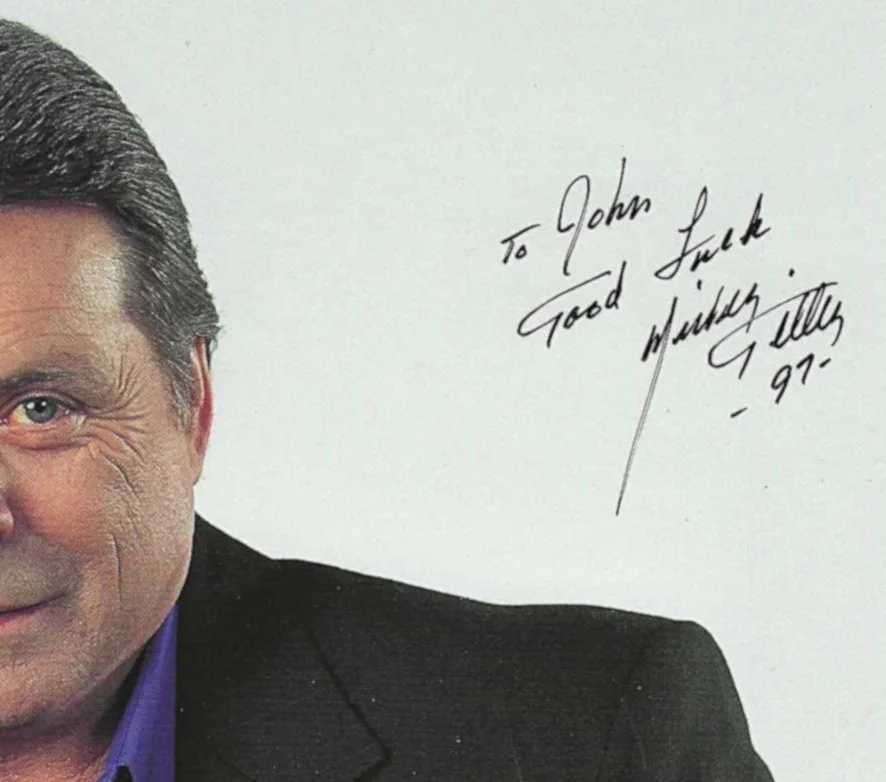 MICKEY GILLEY — MICKEY GILLEY HAND SIGNED PHOTO 8X10 COUNTRY SINGER ACTOR, изображение 2