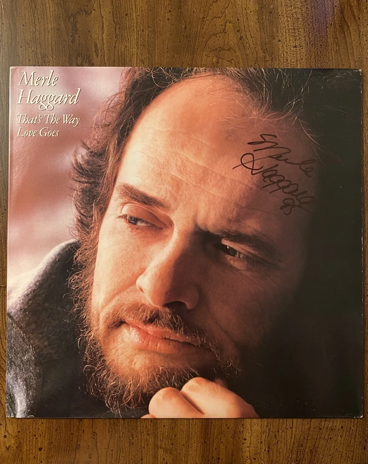 Merle Haggard Signed Autographed Record Album With COA That’s The Way Love Is, image 2