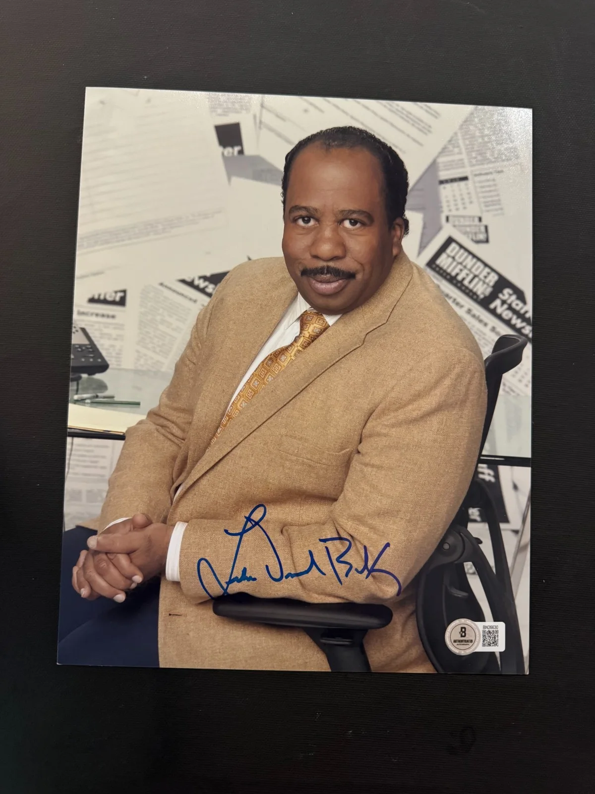 Leslie David Baker — Leslie David Baker Rare autographed signed Office 8x10 photo Beckett BAS coa