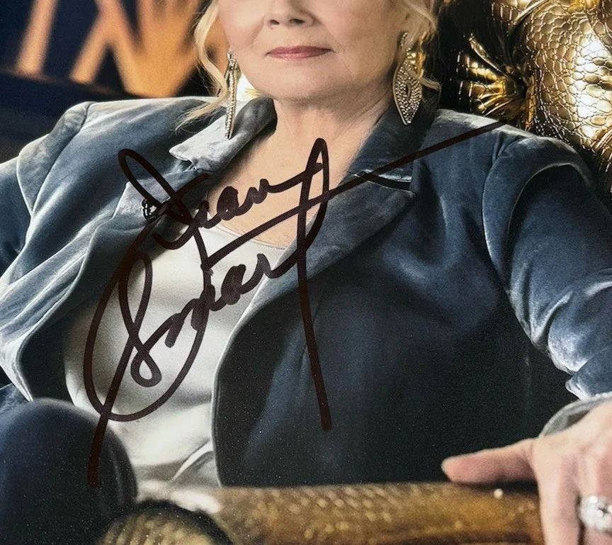 Jean Smart Signed 11x14 Photo Hacks, image 2