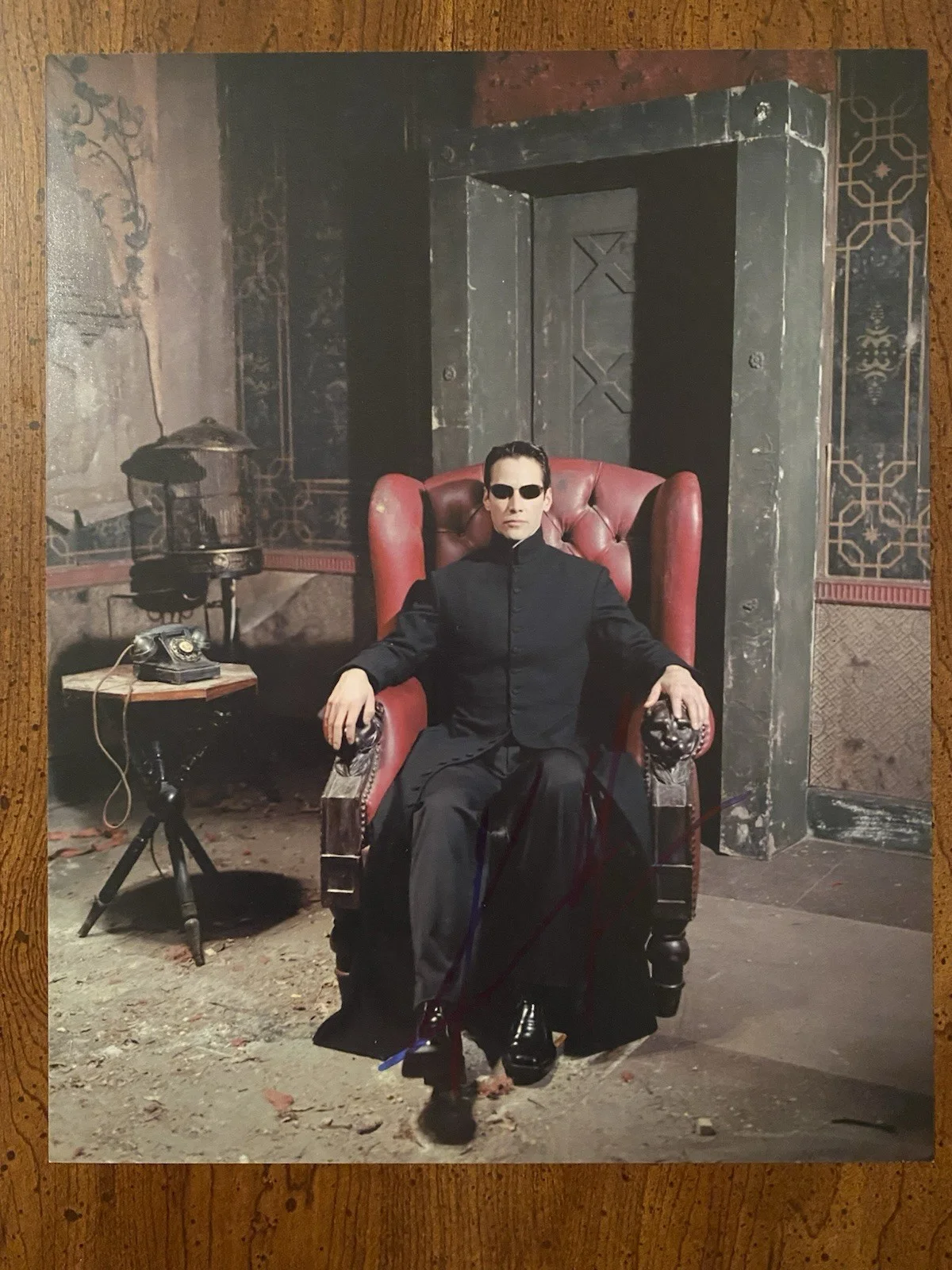 Keanu Reeves — Keanu Reeves Signed Autographed 8x10 Photo With COA The Matrix