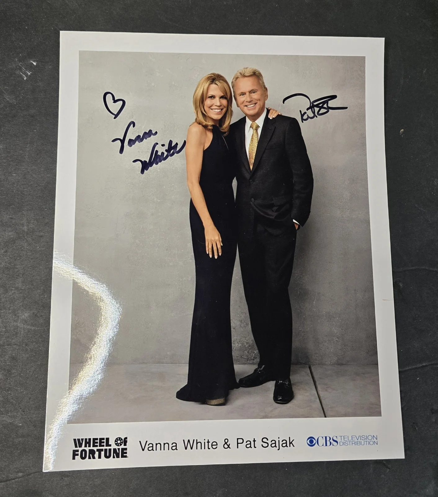 Pat Sajak, Vanna White — Pat Sajak & Vanna White Signed/Autographed Photo 8x10 "Wheel of Fortune", изображение 2