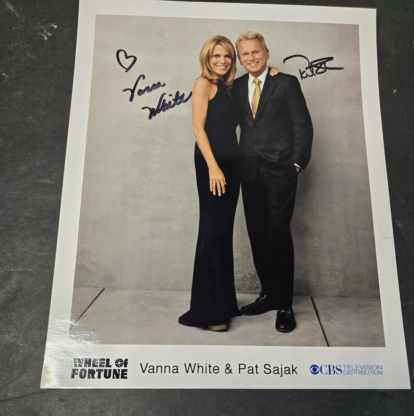 Pat Sajak, Vanna White — Pat Sajak & Vanna White Signed/Autographed Photo 8x10 "Wheel of Fortune", изображение 3