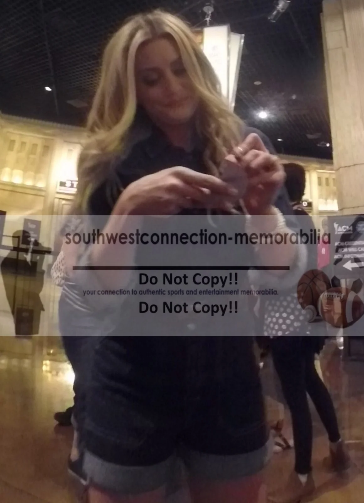 Stephanie Quayle — Stephanie Quayle Signed Black Guitar Pickguard Exact Proof COA Country Music, изображение 2