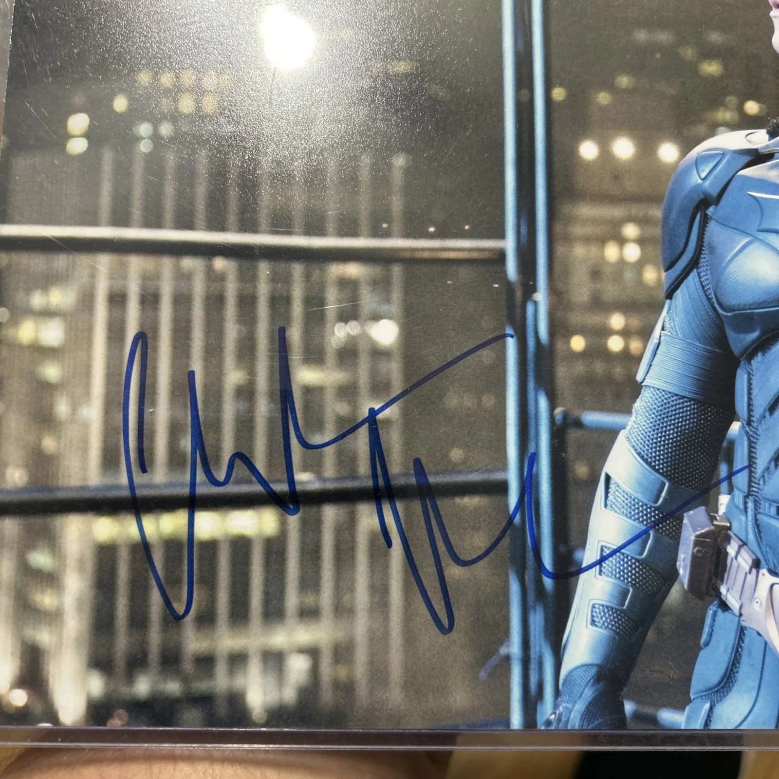 Christian Bale — Christian Bale Signed Batman Dark Knight 8x10 Photo Autograph Beckett, изображение 3