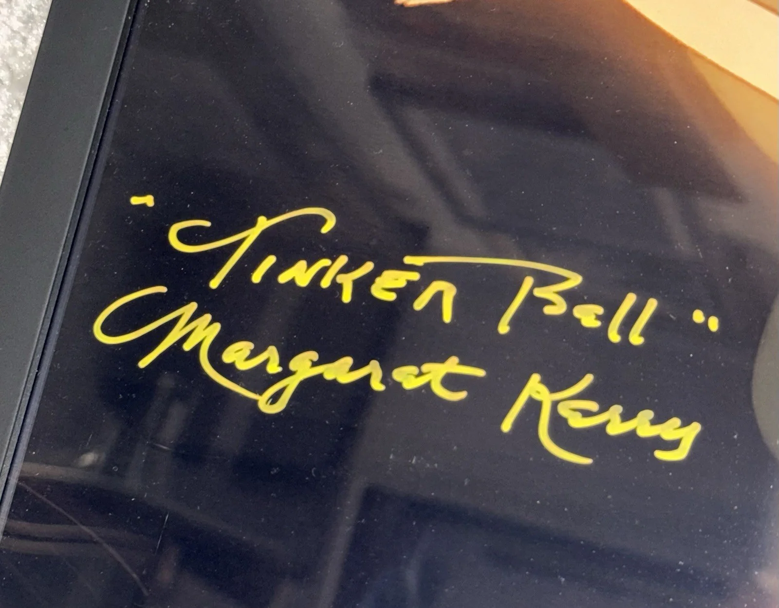 Margaret Kerry — Margaret Kerry hand signed Disney Tinkerbell 11x14 photo - framed - JSA COA, изображение 3