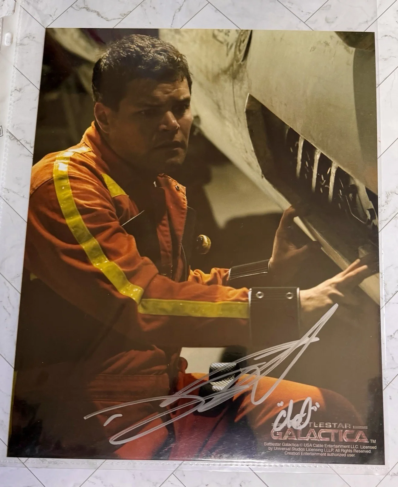 Aaron Douglas — Aaron Douglas Signed 8x10 Battlestar Galactica Photo Autograph Chief Galen Tyrol
