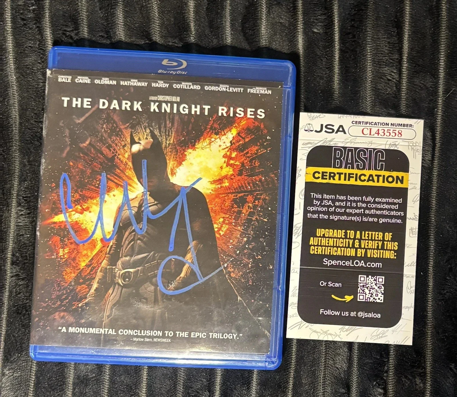 CHRISTIAN BALE — CHRISTIAN BALE SIGNED The Dark Knight Rises dvd Blu-ray cover Batman JSA COA gem, изображение 2
