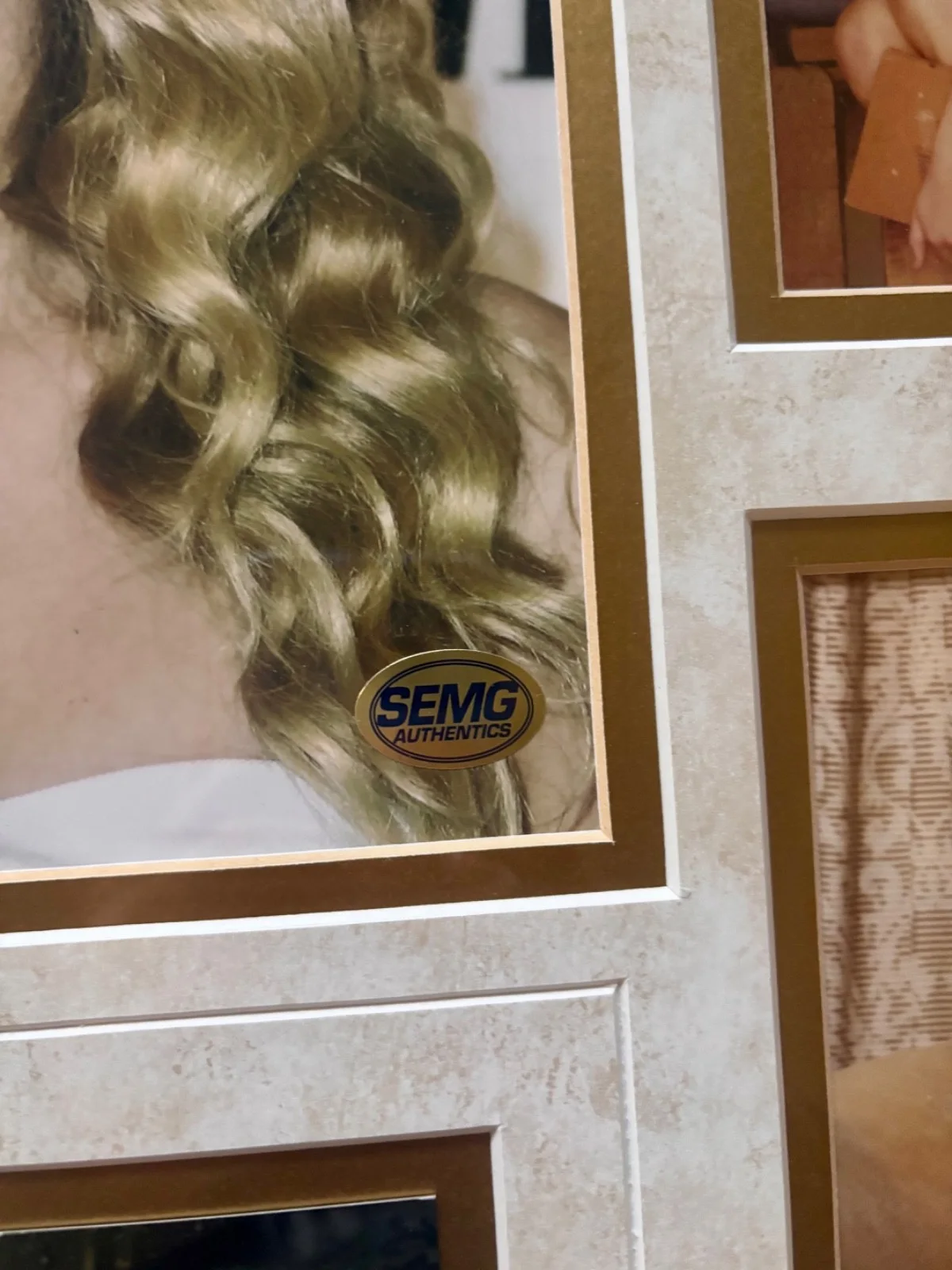 VERY RARE-Autographed Taylor Swift framed poster. 2006 debut album Taylor Swift, изображение 4