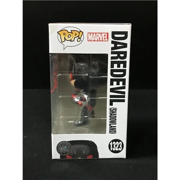 BEN AFFLECK SIGNED DAREDEVIL FUNKO #1323 COA, image 2