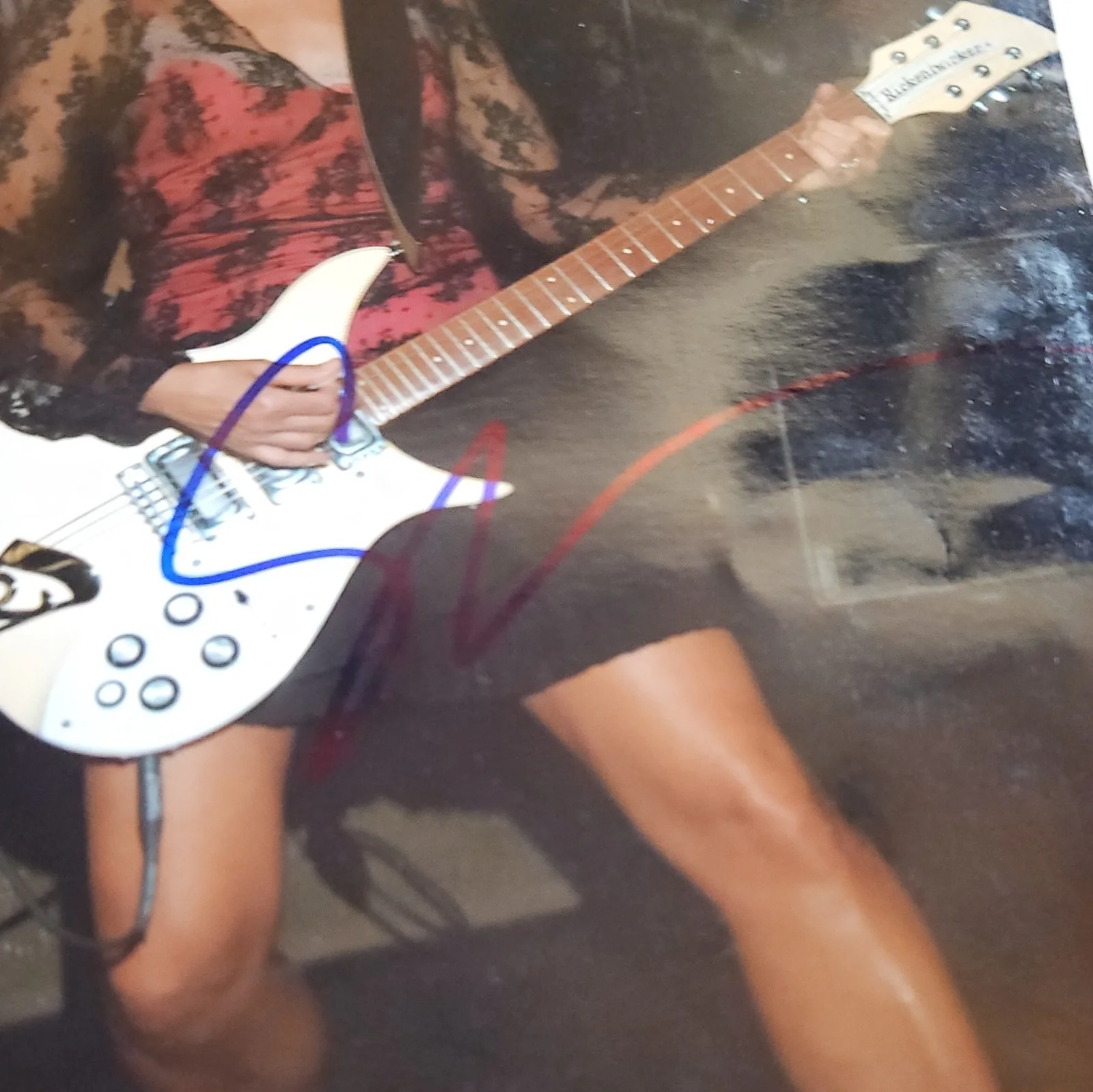 Susanna Hoff Autographed Female Guitarist Live with White Electric Guitar, image 3
